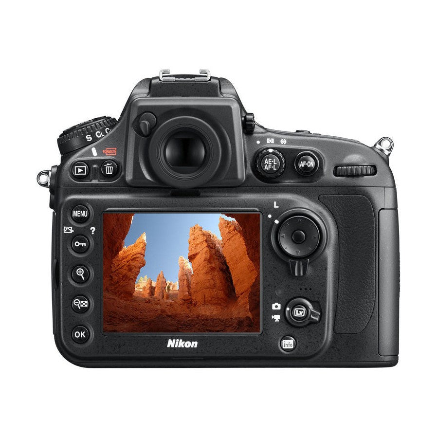 Nikon D800 DSLR camera back view with LCD showing landscape, textured grip, and controls at ClubCamera.com