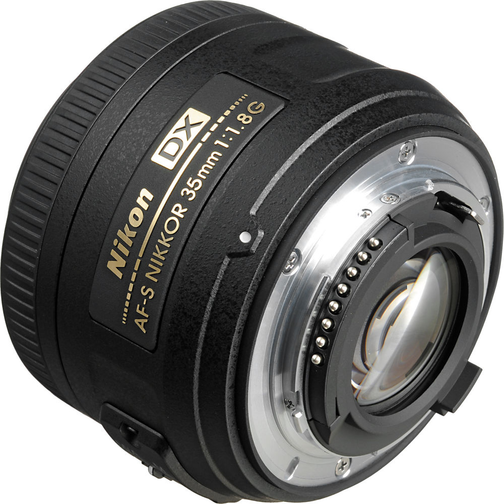 Nikon AF-S DX Nikkor 35mm f/1.8G Lens - back mount
