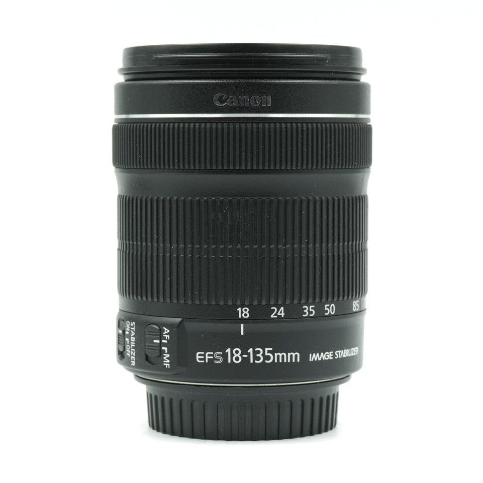 ClubCamera full frontal Canon EF-S 18-135mm lens with AF/MF switch, stabilizer toggle, and focal length scale