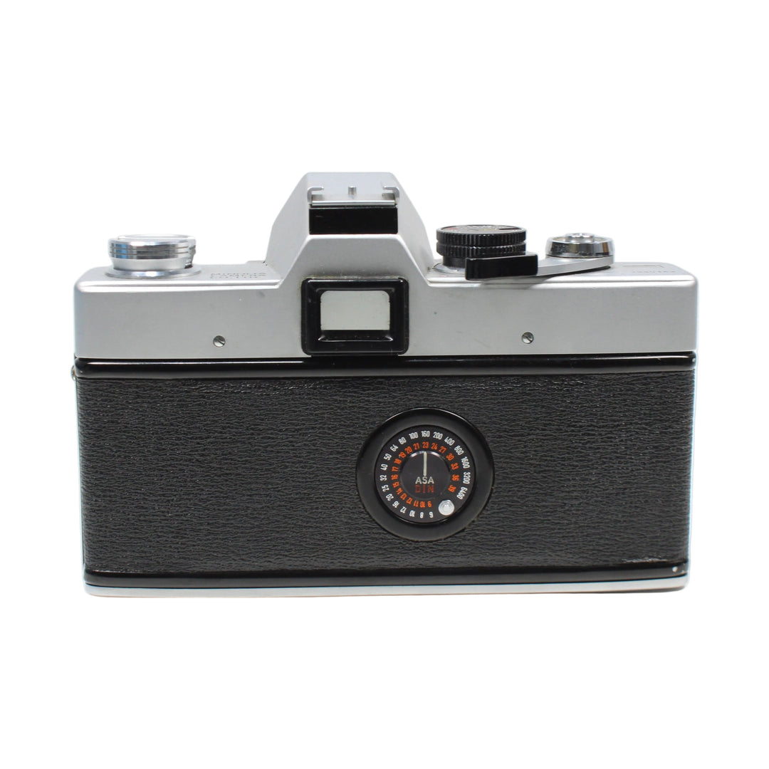 ClubCamera back view Minolta SRT-101 showing orange ASA ISO dial and film rewind knob