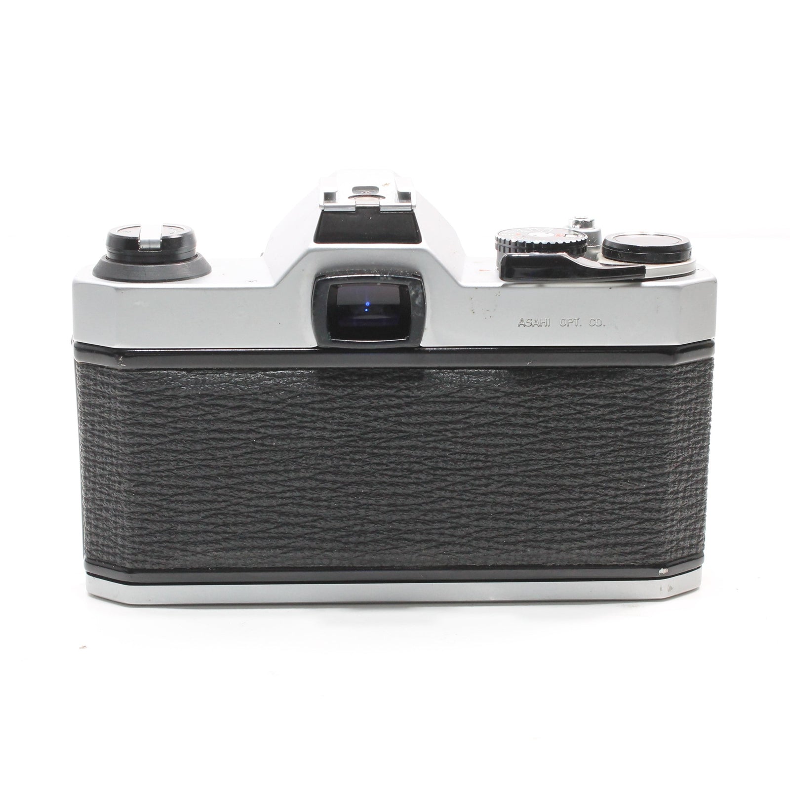Rear view of Pentax K1000 SE textured grip panel and viewfinder eyepiece at ClubCamera.com