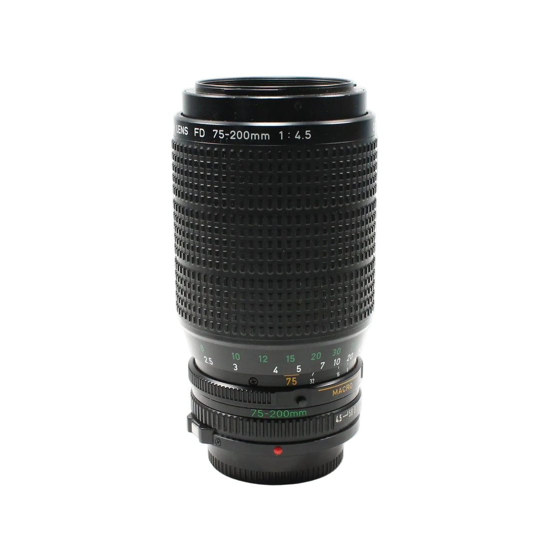 Canon FD 75-200mm f/4.5 lens at ClubCamera.com showing textured grip ring and green focal length markings