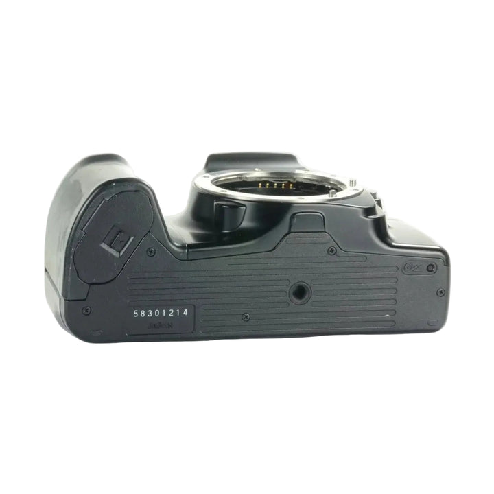 Black Minolta Maxxum 3000i rear view textured grip A-mount gold pins ClubCamera.com