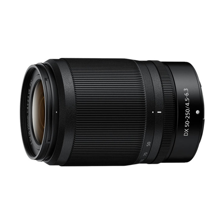 Side profile of NIKKOR Z DX 50-250mm telephoto lens for vlogging by ClubCamera.com