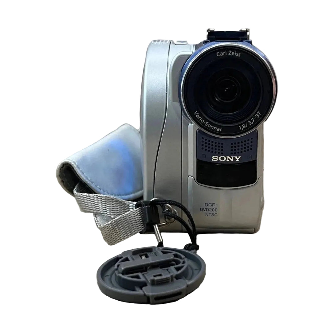 ClubCamera.com close-up of Sony DCR-DVD200 front featuring Carl Zeiss Vario-Sonnar lens with blue accent ring